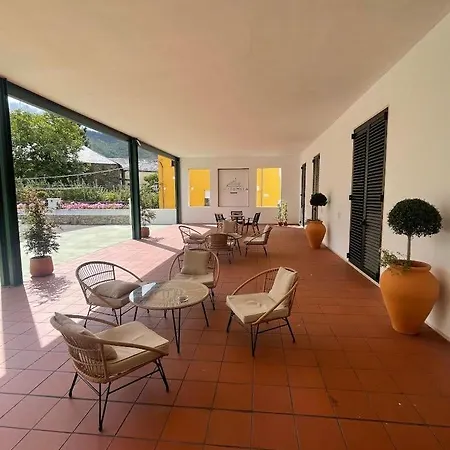 Vina Femita Albergue *