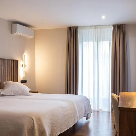 Auberge de jeunesse Vina Femita