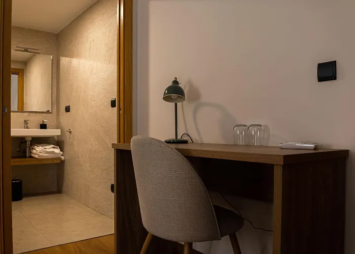 호스텔 Vina Femita *